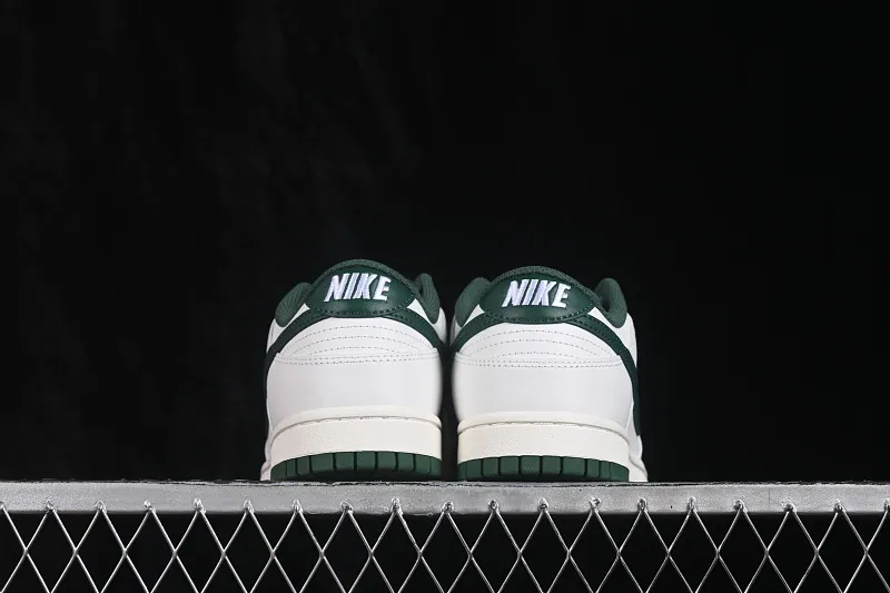 All categories Nk SB Dunk series Nk SB Dunk Low low-top sneakers Nike SB Dunk Low white green low-top casual sneakers HF5441-115